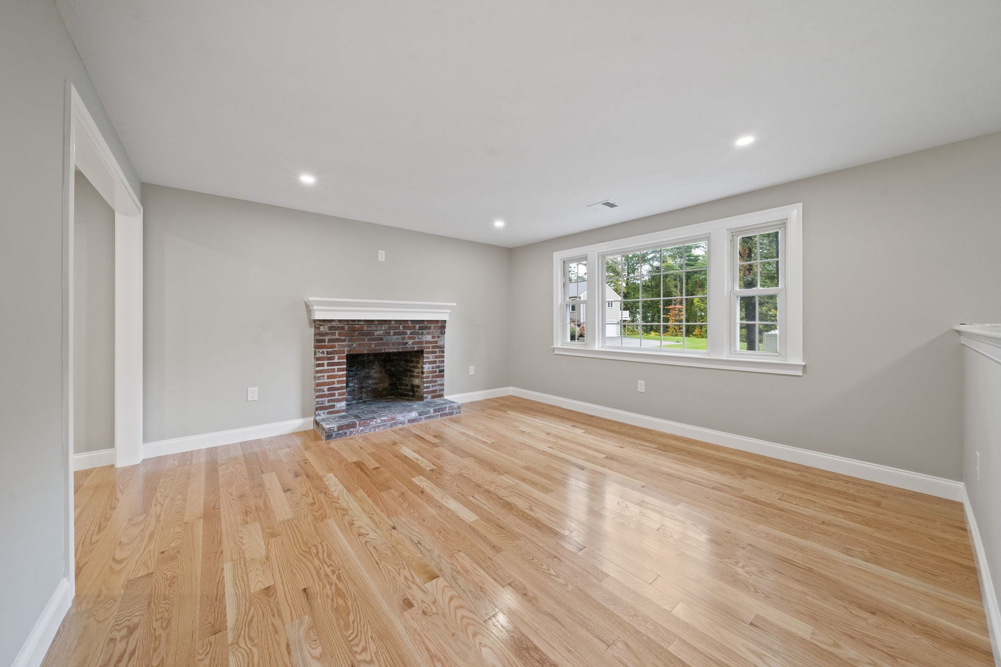 3 Taylor Point Road Pembroke, MA 02359 - Photo 12 of 38 Gallery Image 12