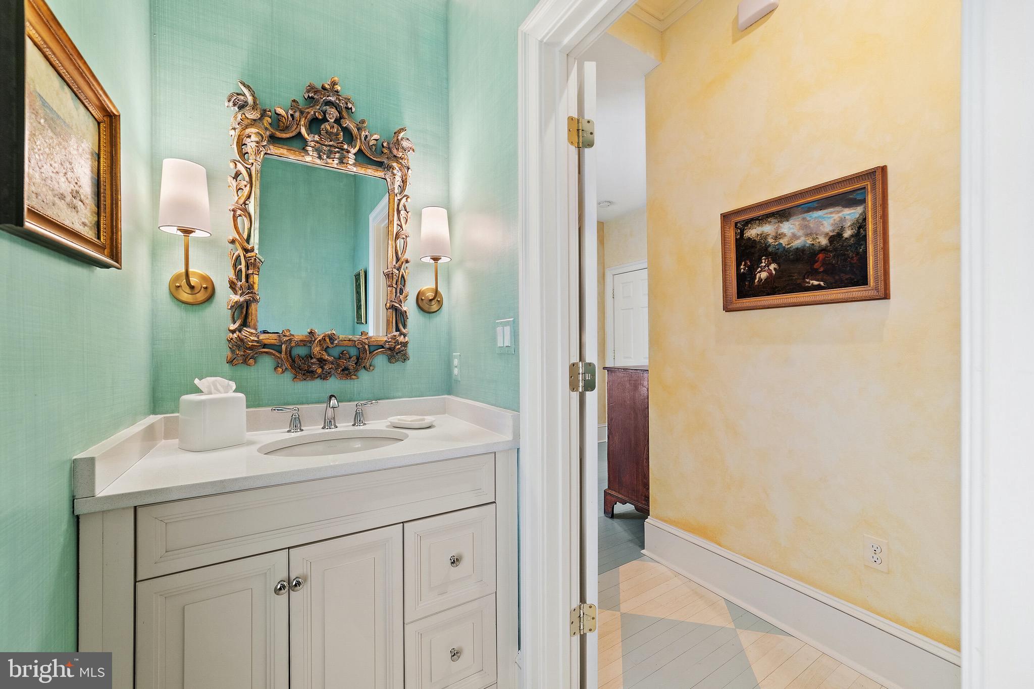 3 Reed Street Middleburg, VA 20117 - Photo 29 of 42 Guest bath