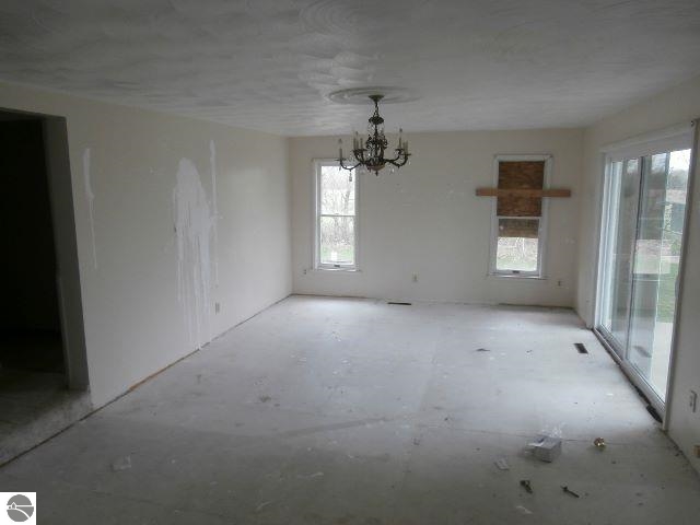 9300 West Huff Road Elsie, MI 48831 - Photo 2 of 8 1783338-1.JPG