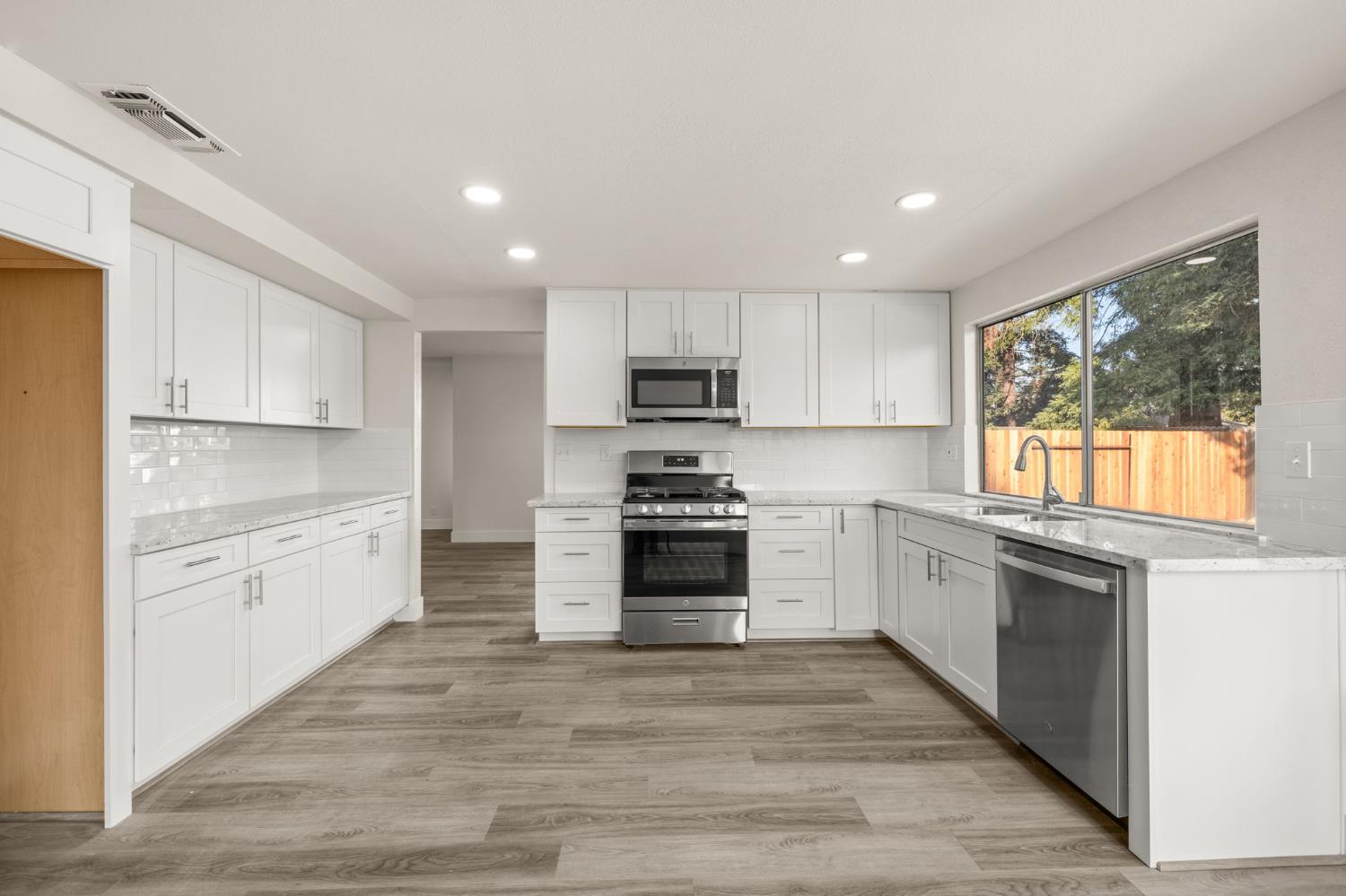 4925 Puma Way Carmichael, CA 95608 - Photo 37 of 71