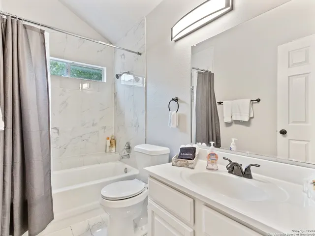 $1,900 | 8114 Indian Bend, San Antonio, TX 78250