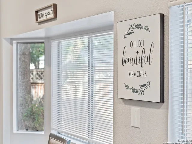 $1,900 | 8114 Indian Bend, San Antonio, TX 78250