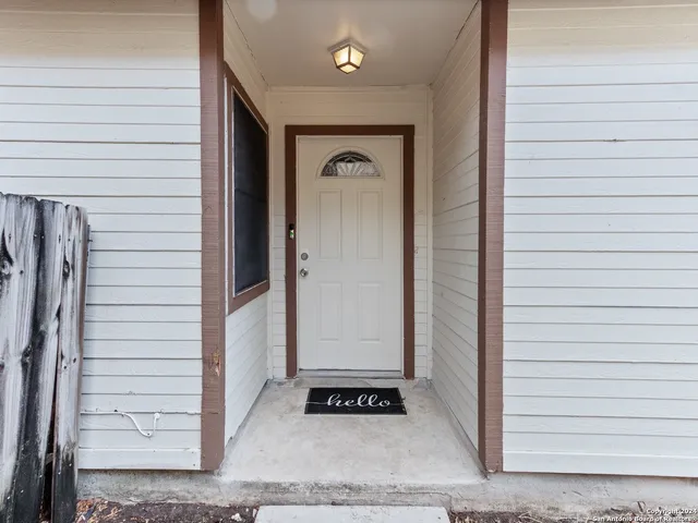 $1,900 | 8114 Indian Bend, San Antonio, TX 78250