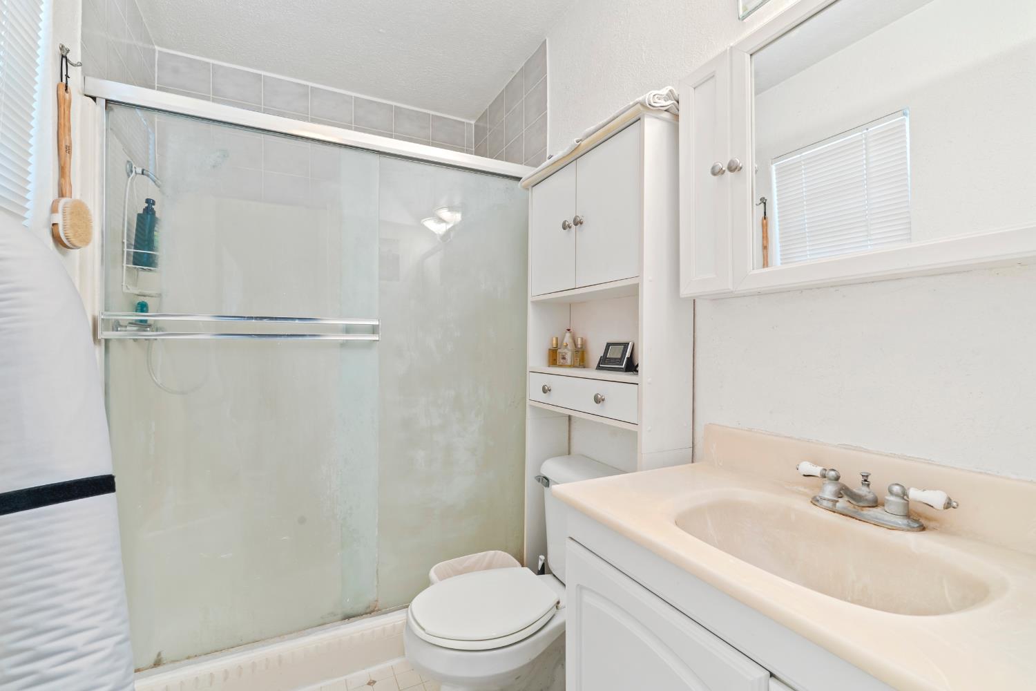 3728 Carver Road Modesto, CA 95356 - Photo 15 of 26
