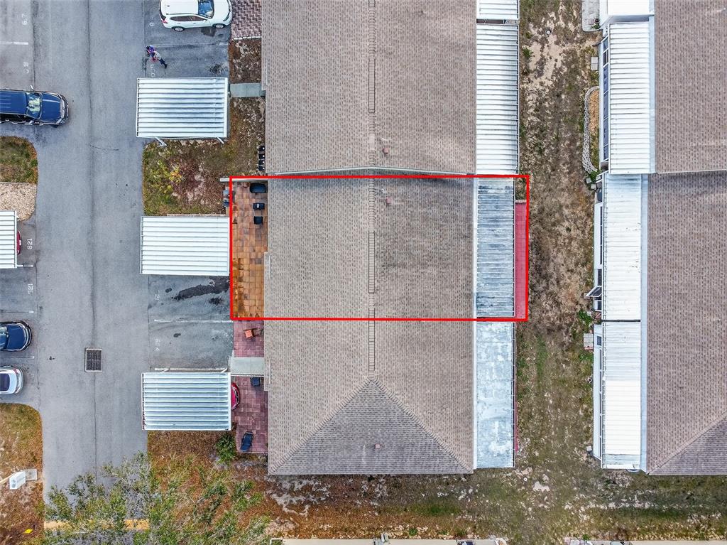 622 Ridge Terrace Winter Haven, FL 33881 - Photo 34 of 34 a bathroom with a window