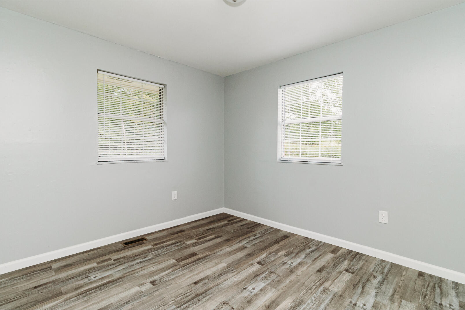 2223 Tarr Ridge Road Frenchburg, KY 40322 - Photo 27 of 34 FO7A9537