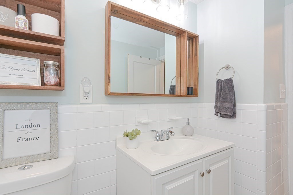 15 Suffolk Road Sharon, MA 02067 - Photo 16 of 34 Gallery Image 16