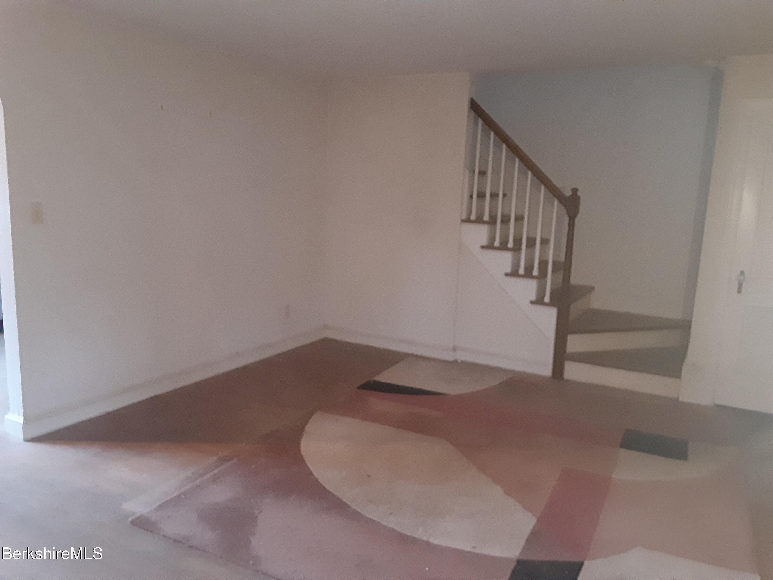 32 Jason Street Pittsfield, MA 01201 - Photo 16 of 27 To 2nd floor