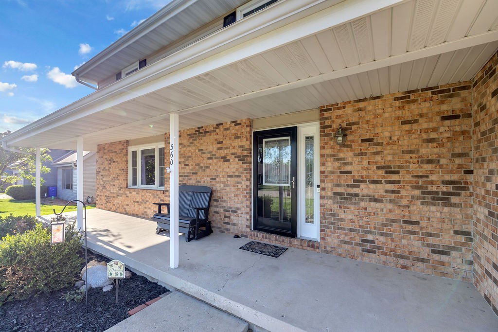 650 Country Manor Drive Decatur, IL 62521 - Photo 2 of 29 Gallery Image 2