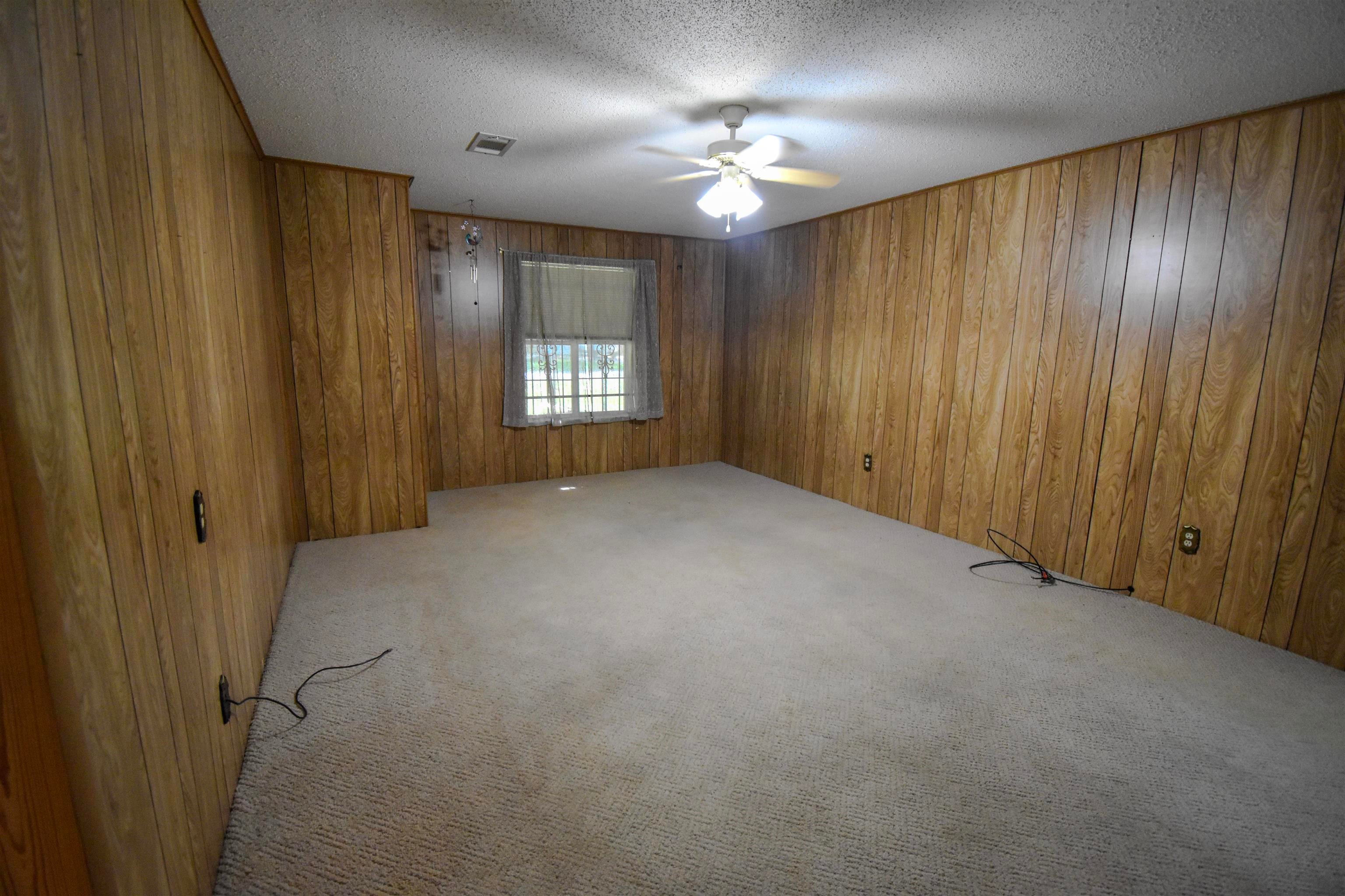 1446 Huntsman Street Orange, TX 77632 - Photo 4 of 38 Gallery Image 4