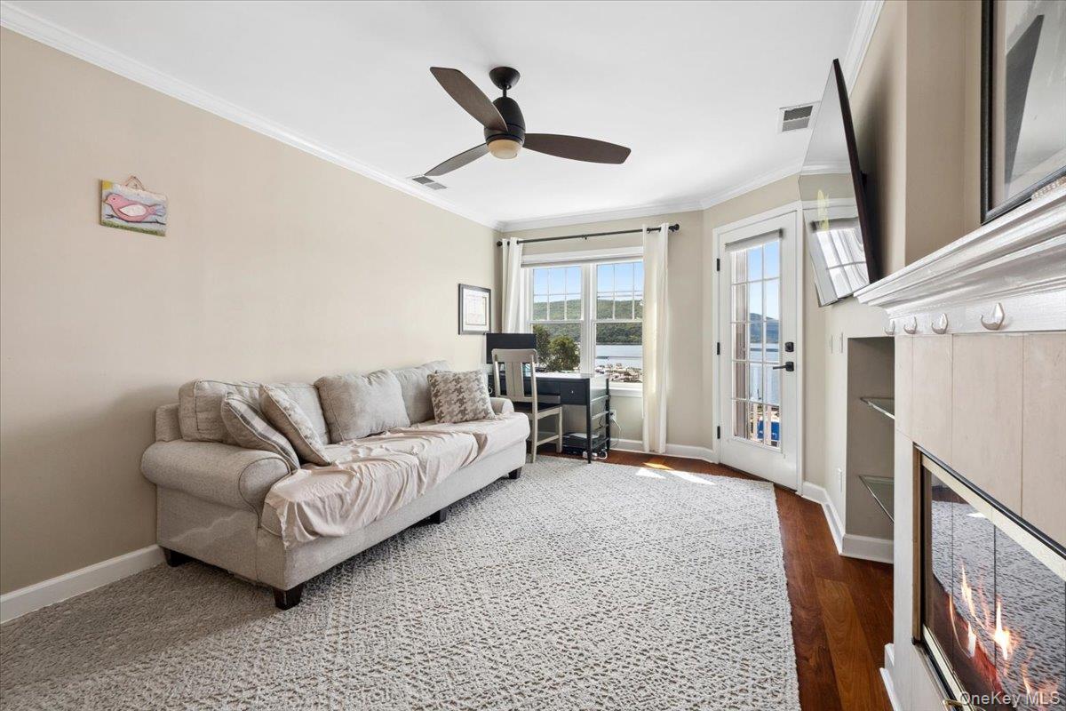 225 Waterside Close Peekskill, NY 10566 - Photo 8 of 40 with door to balcony