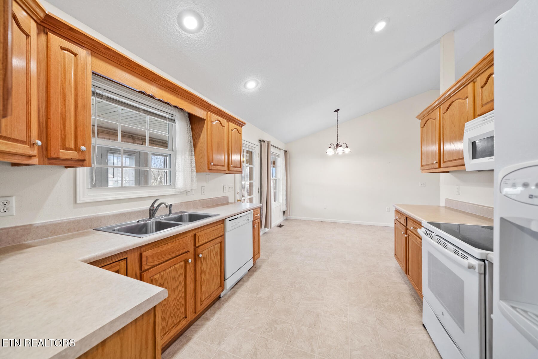 3076 Ryan Road Crossville, TN 38571 - Photo 14 of 52 Gallery Image 14
