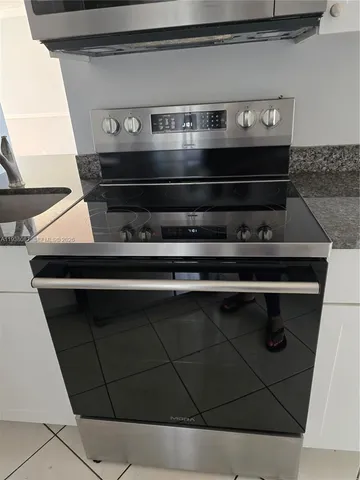 a close view of stove