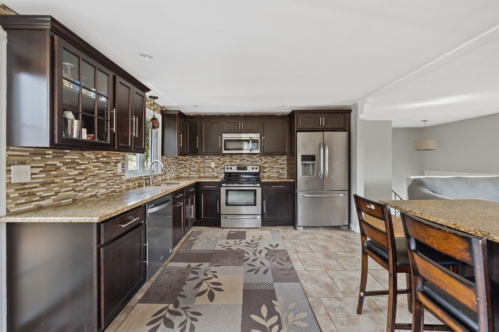 3 Atina Road Marshfield, MA 02050 - Photo 7 of 28 Gallery Image 7