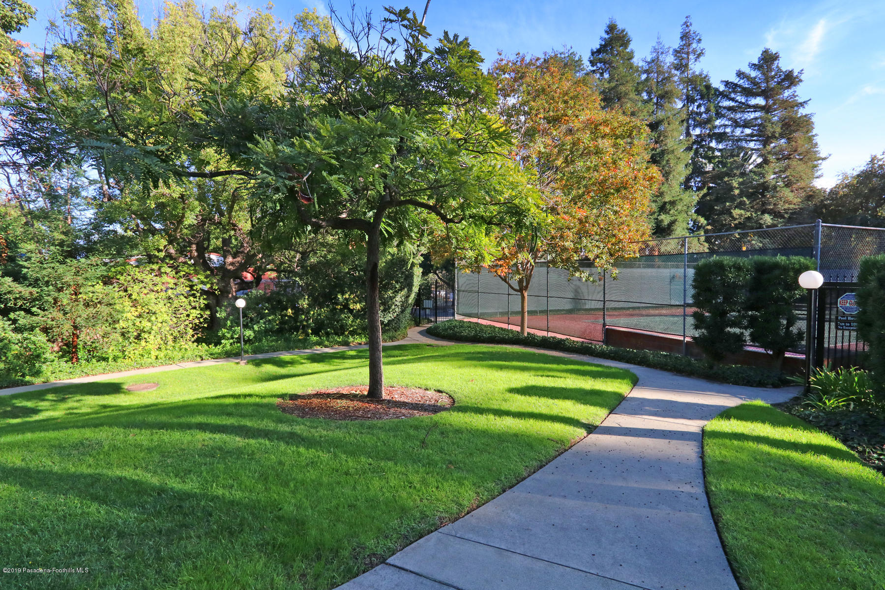 304 North Orange Grove Boulevard Pasadena, CA 91103 - Photo 21 of 22 MLS_21_TennisCt