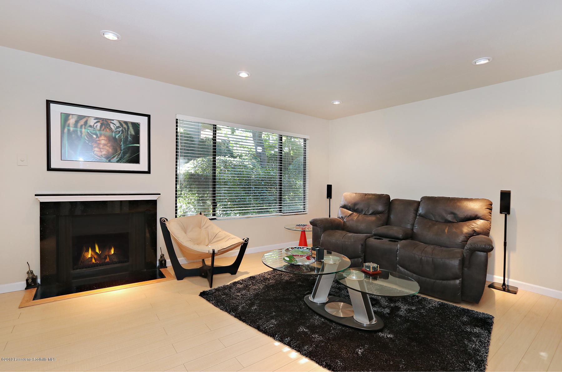 304 North Orange Grove Boulevard Pasadena, CA 91103 - Photo 4 of 22 MLS_4_LivingRm