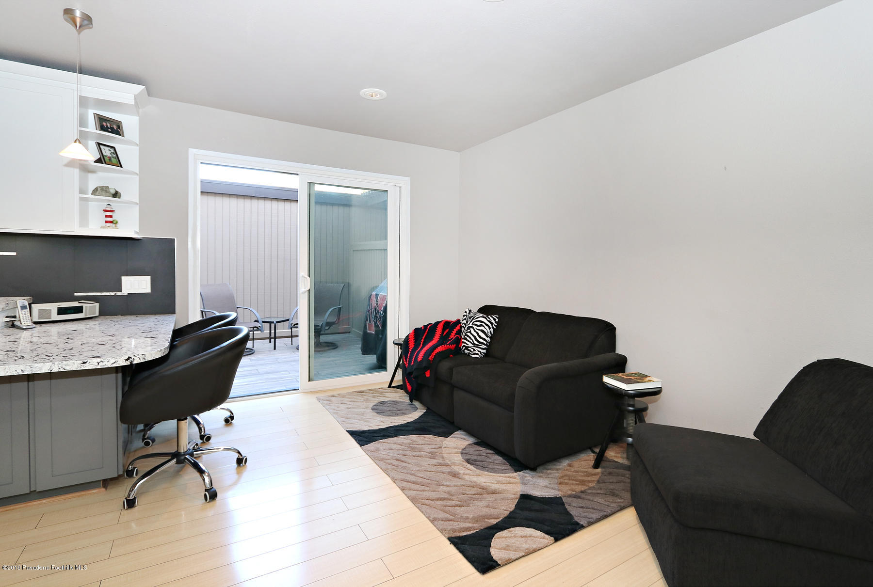 304 North Orange Grove Boulevard Pasadena, CA 91103 - Photo 9 of 22 MLS_9_FamilyRm