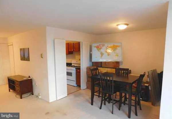 $1,600 | 5565 Columbia Pike, Unit 310, Arlington, VA 22204