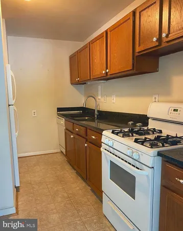 $1,600 | 5565 Columbia Pike, Unit 310, Arlington, VA 22204