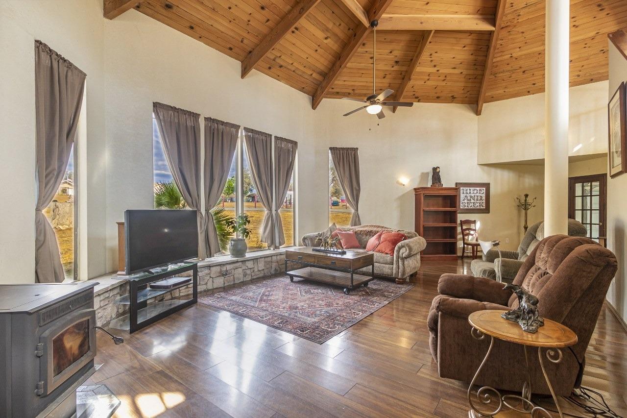 32089 Delaware Road Coarsegold, CA 93614 - Photo 12 of 61 Gallery Image 12