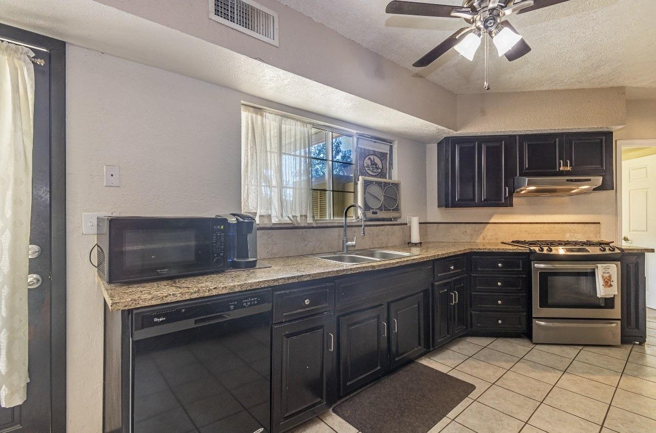 32089 Delaware Road Coarsegold, CA 93614 - Photo 17 of 61 Gallery Image 17