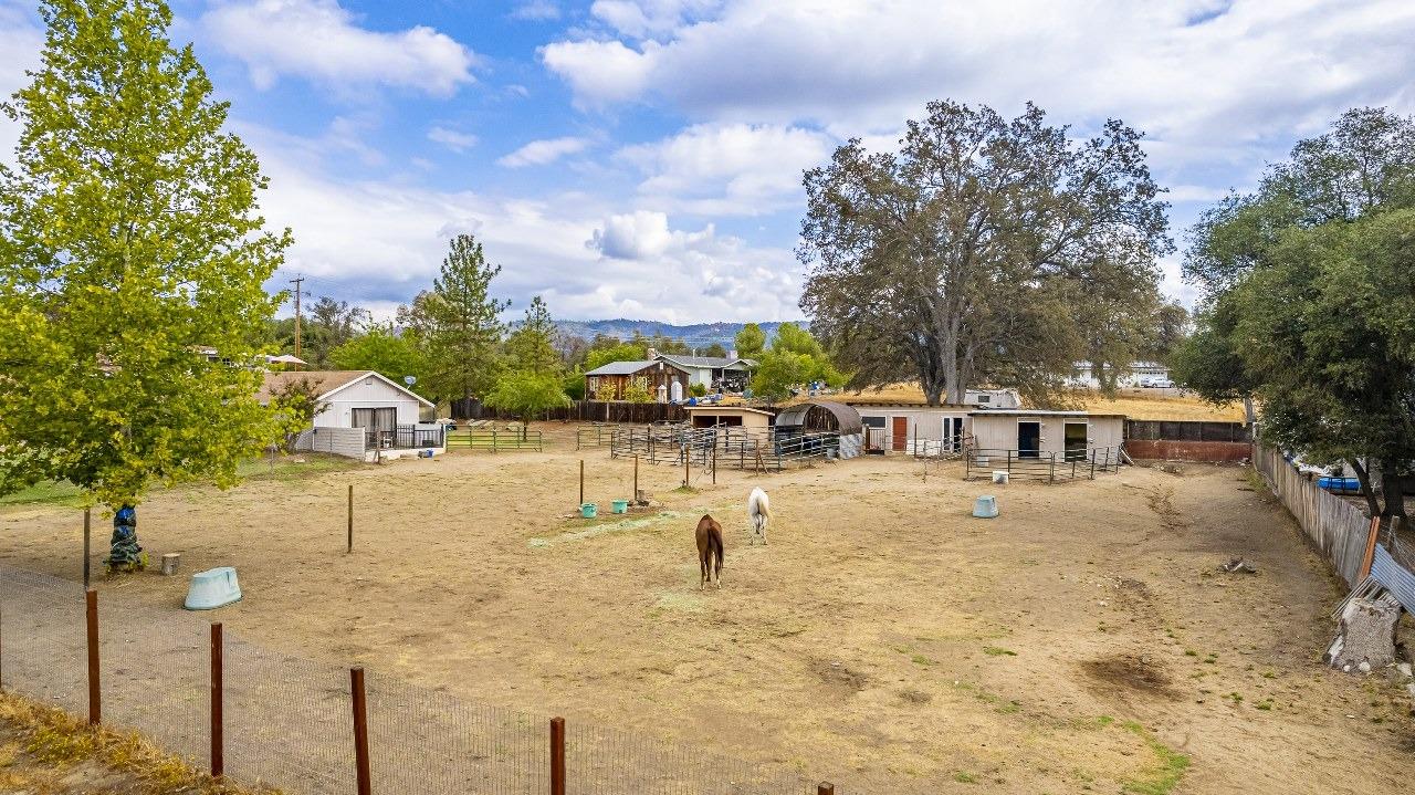 32089 Delaware Road Coarsegold, CA 93614 - Photo 47 of 61 Gallery Image 47