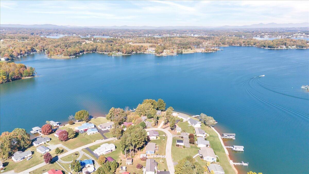 485 Big Cove Drive Penhook, VA 24137 - Photo 54 of 60 54-485 Big Cove Drive_54