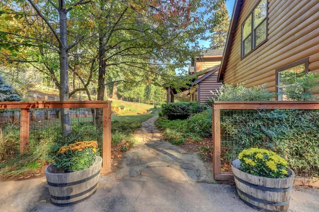 $1,395,000 | 16303 Jewett Lane, Grass Valley, CA 95945