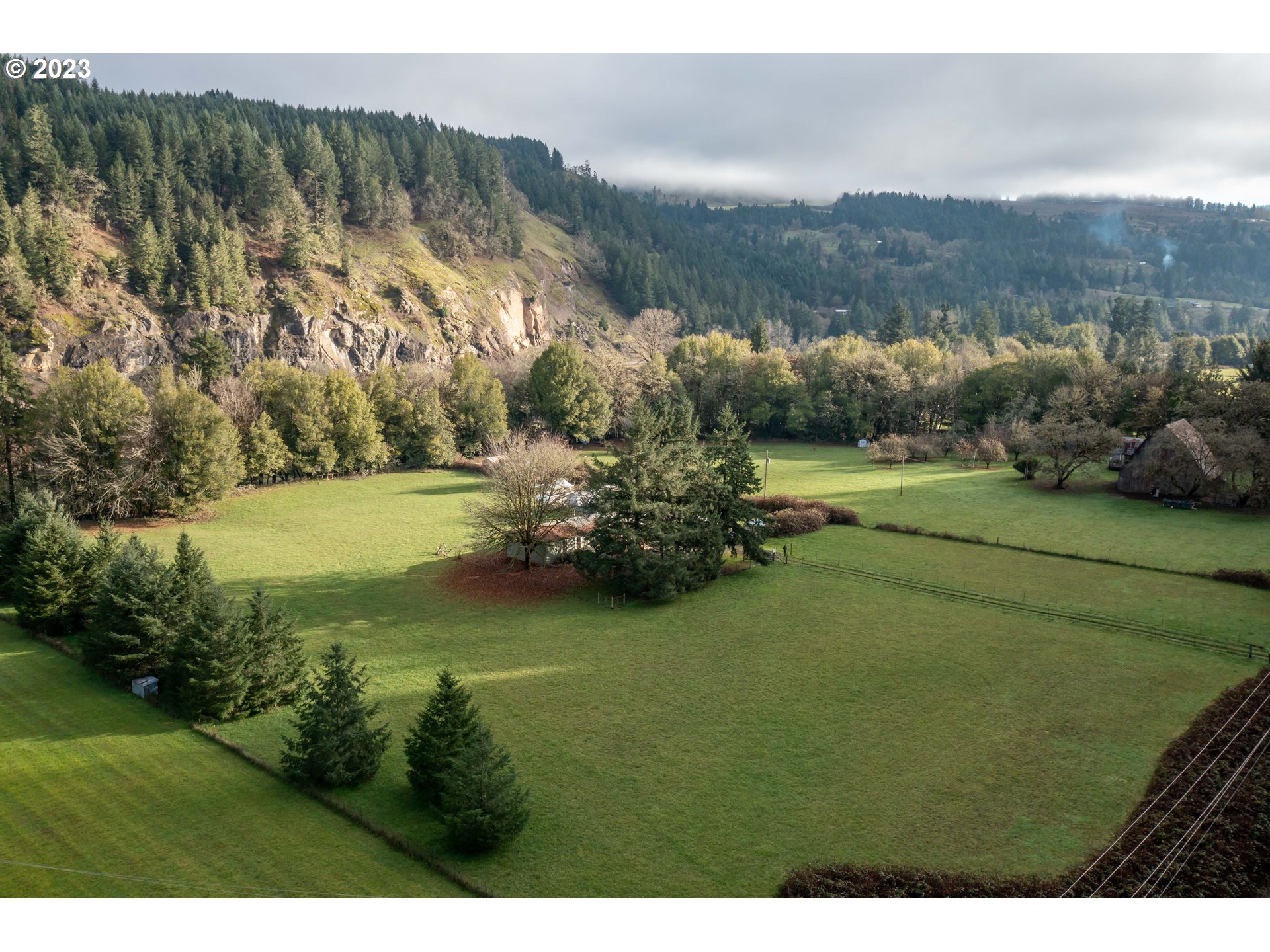 2661 Bullock Road Oakland, OR 97462 - Photo 23 of 25 Gallery Image 23