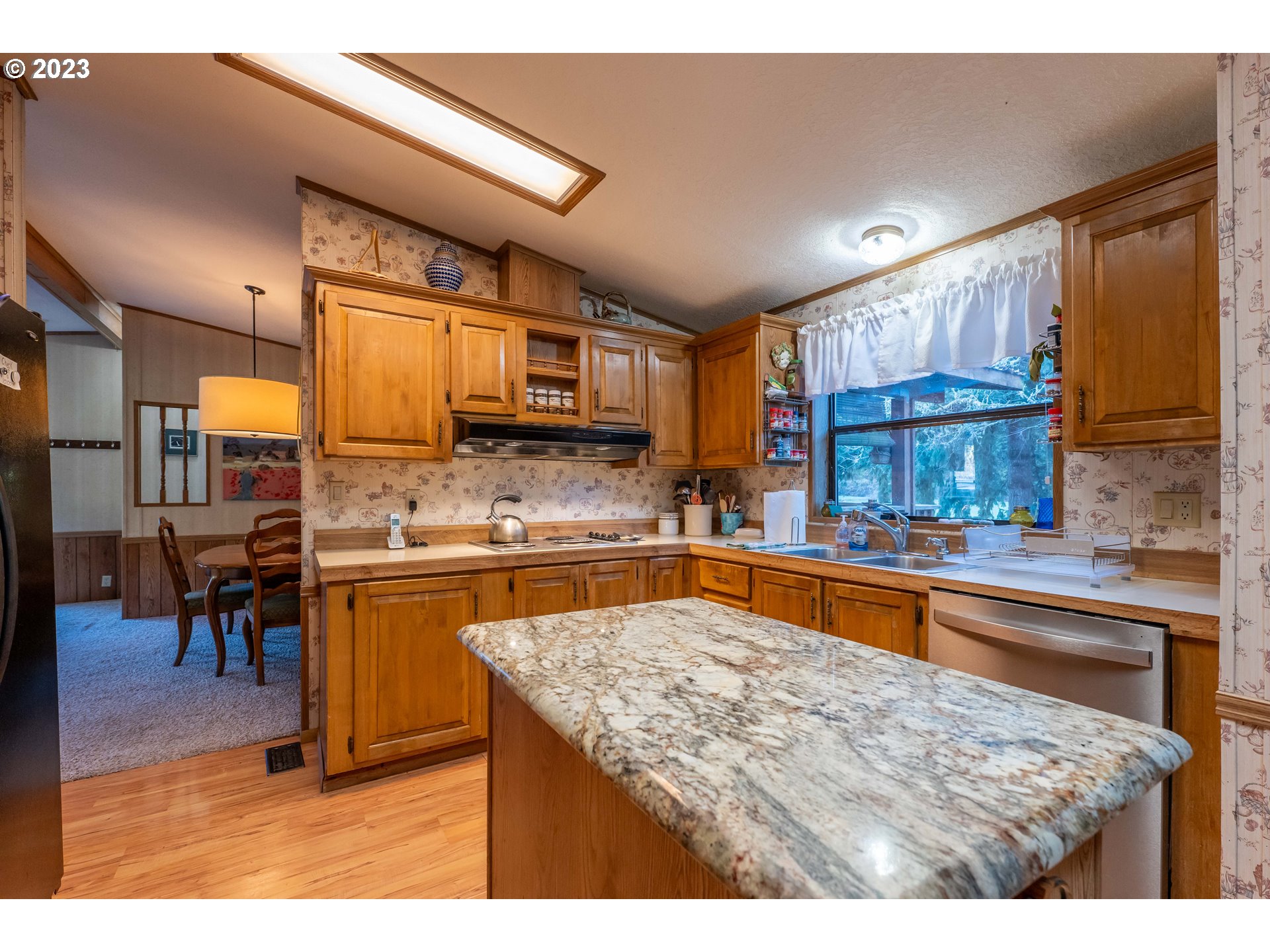2661 Bullock Road Oakland, OR 97462 - Photo 4 of 25 Gallery Image 4