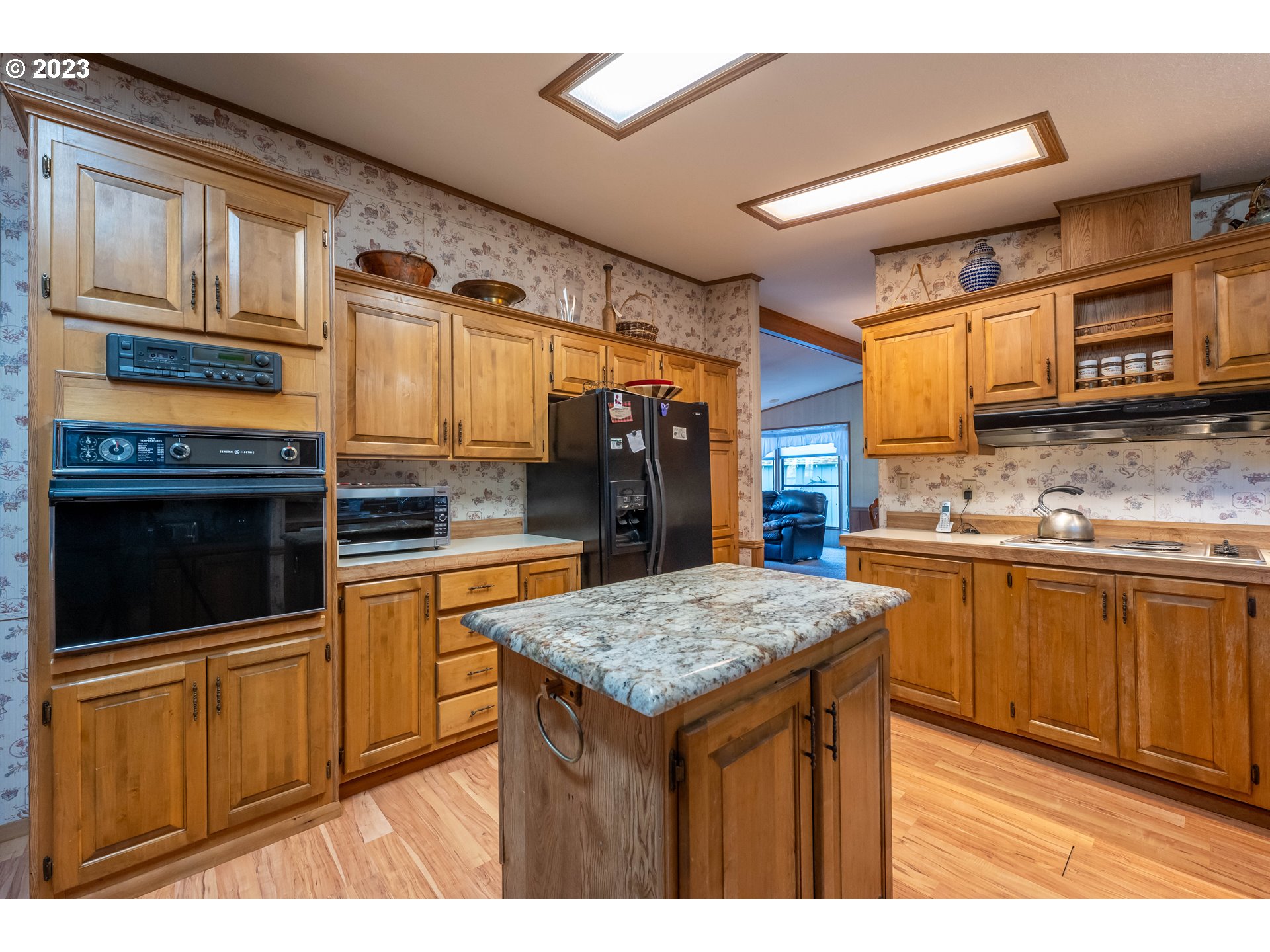 2661 Bullock Road Oakland, OR 97462 - Photo 5 of 25 Gallery Image 5
