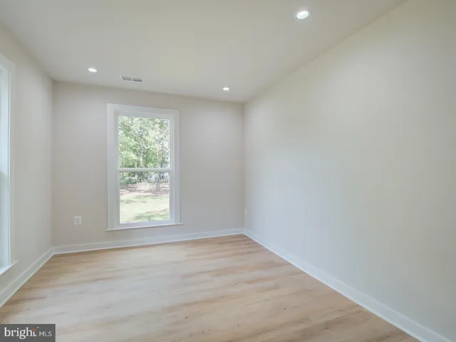 $3,700 | 14750 Jordan Lane, Haymarket, VA 20169