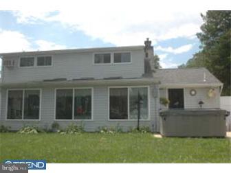 14 Downhill Road Levittown, PA 19056 - Photo 2 of 7 Gallery Image 2