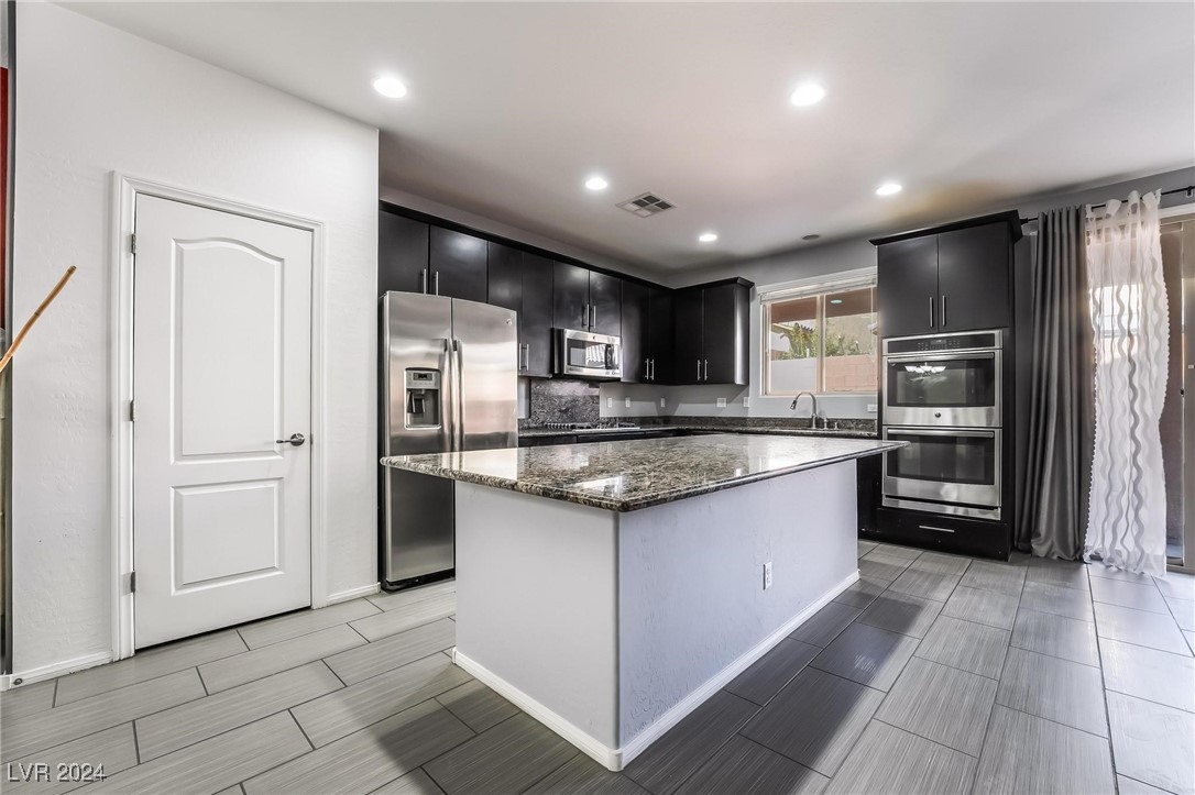 7304 Spring Flower Avenue Las Vegas, NV 89117 - Photo 13 of 36