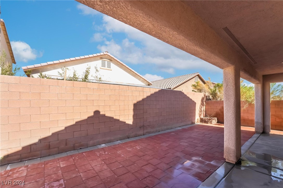 7304 Spring Flower Avenue Las Vegas, NV 89117 - Photo 33 of 36