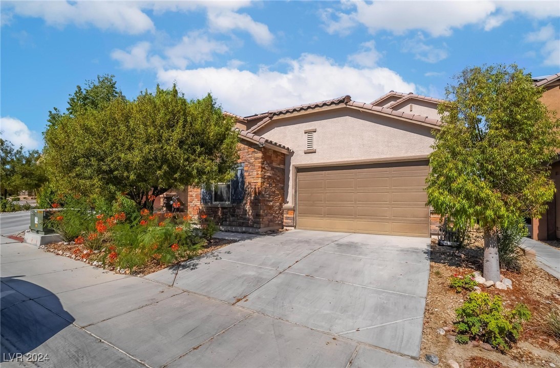 7304 Spring Flower Avenue Las Vegas, NV 89117 - Photo 4 of 36