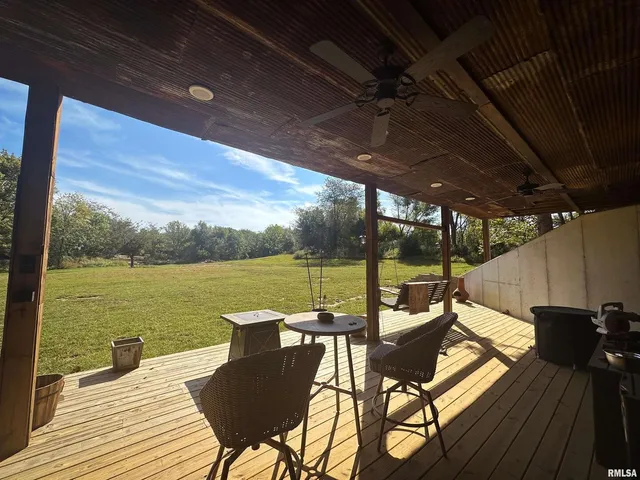 $525,000 | 9358 Leisure Lane, Marion, IL 62959