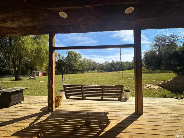 $525,000 | 9358 Leisure Lane, Marion, IL 62959