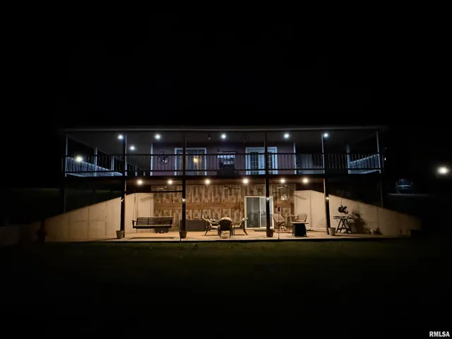 $525,000 | 9358 Leisure Lane, Marion, IL 62959