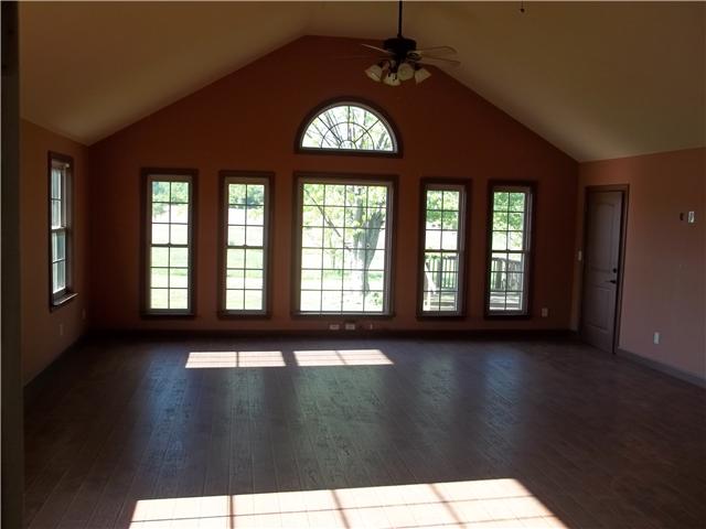 5049 Betts Road Greenbrier, TN 37073 - Photo 16 of 20 Gallery Image 16