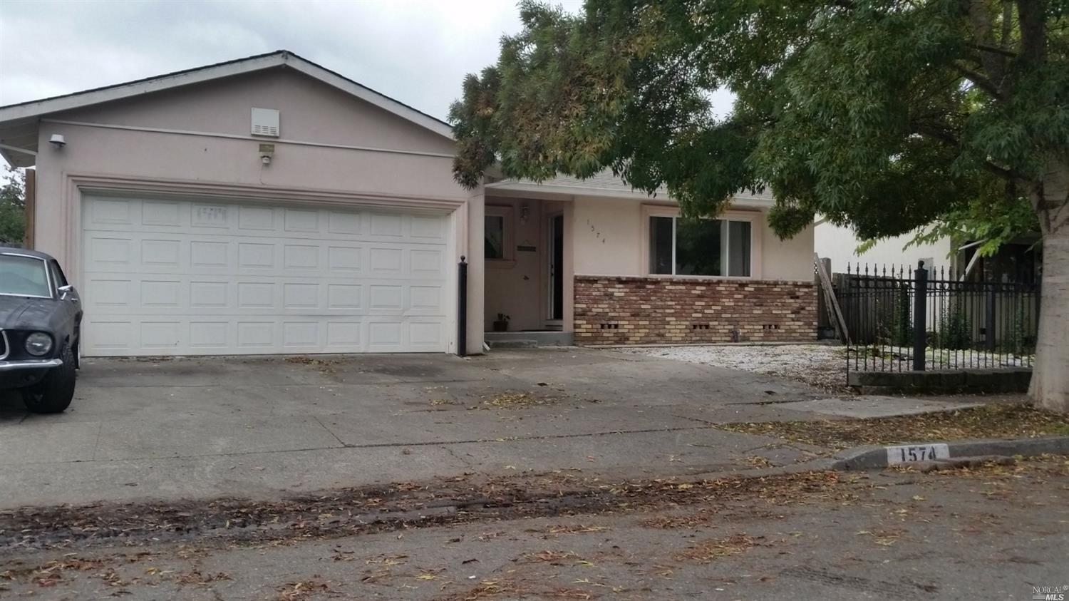 1574 West 3rd Street Santa Rosa, CA 95401 - Photo 1 of 1 Gallery Image 1