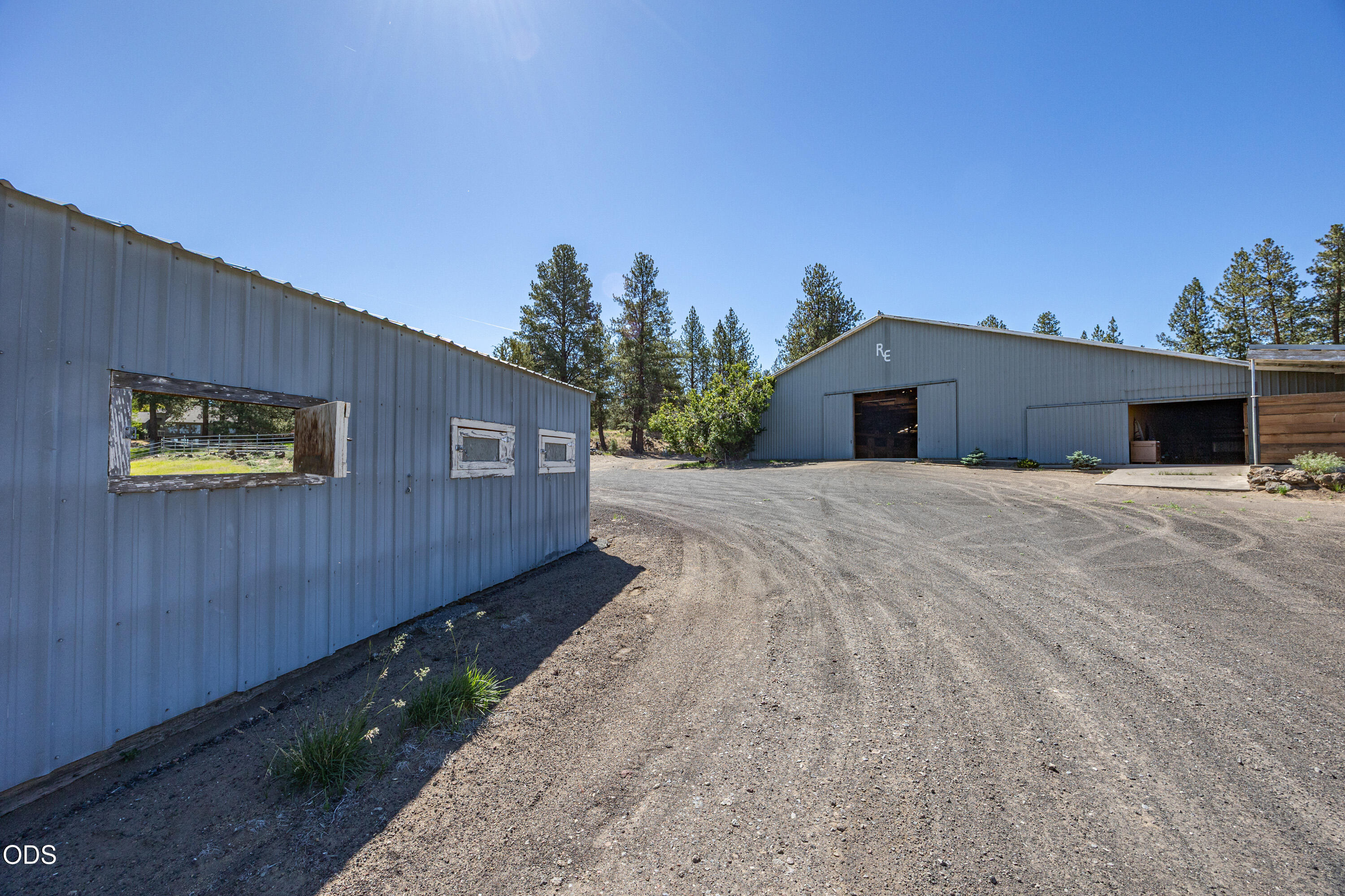60266 Tekampe Road Bend, OR 97702 - Photo 30 of 56