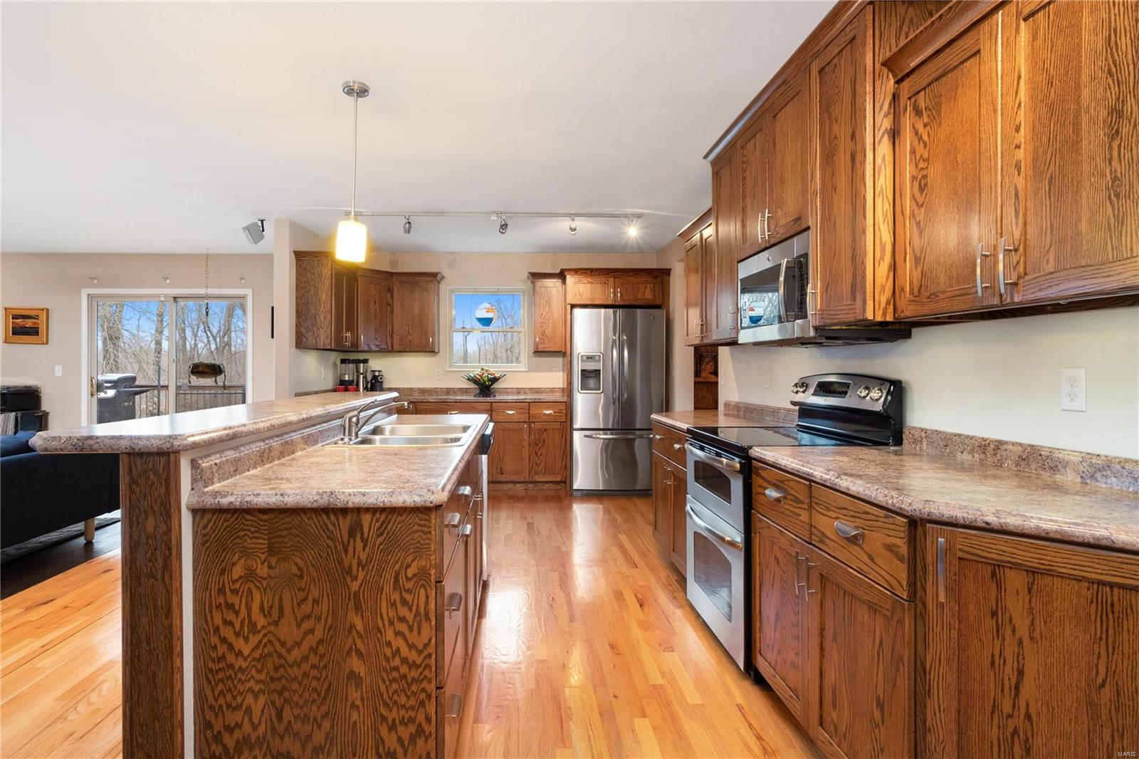 8215 County Line Road Collinsville, IL 62234 - Photo 6 of 39