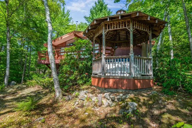 $695,000 | 27 Moat Mountain Circle Road, Bartlett, NH 03845