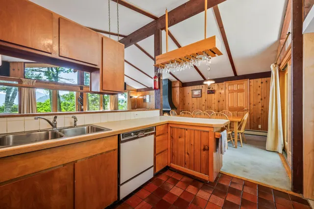 $695,000 | 27 Moat Mountain Circle Road, Bartlett, NH 03845