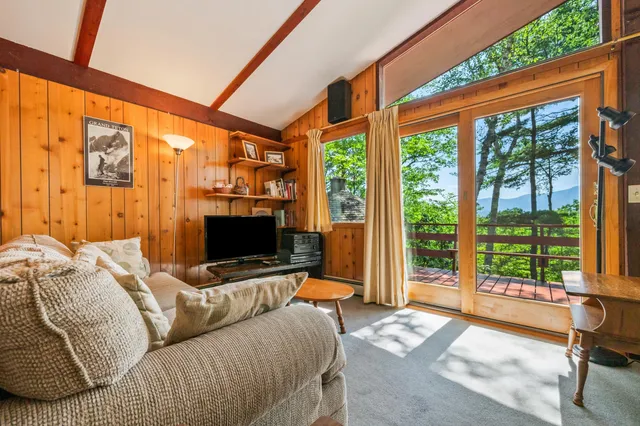 $695,000 | 27 Moat Mountain Circle Road, Bartlett, NH 03845