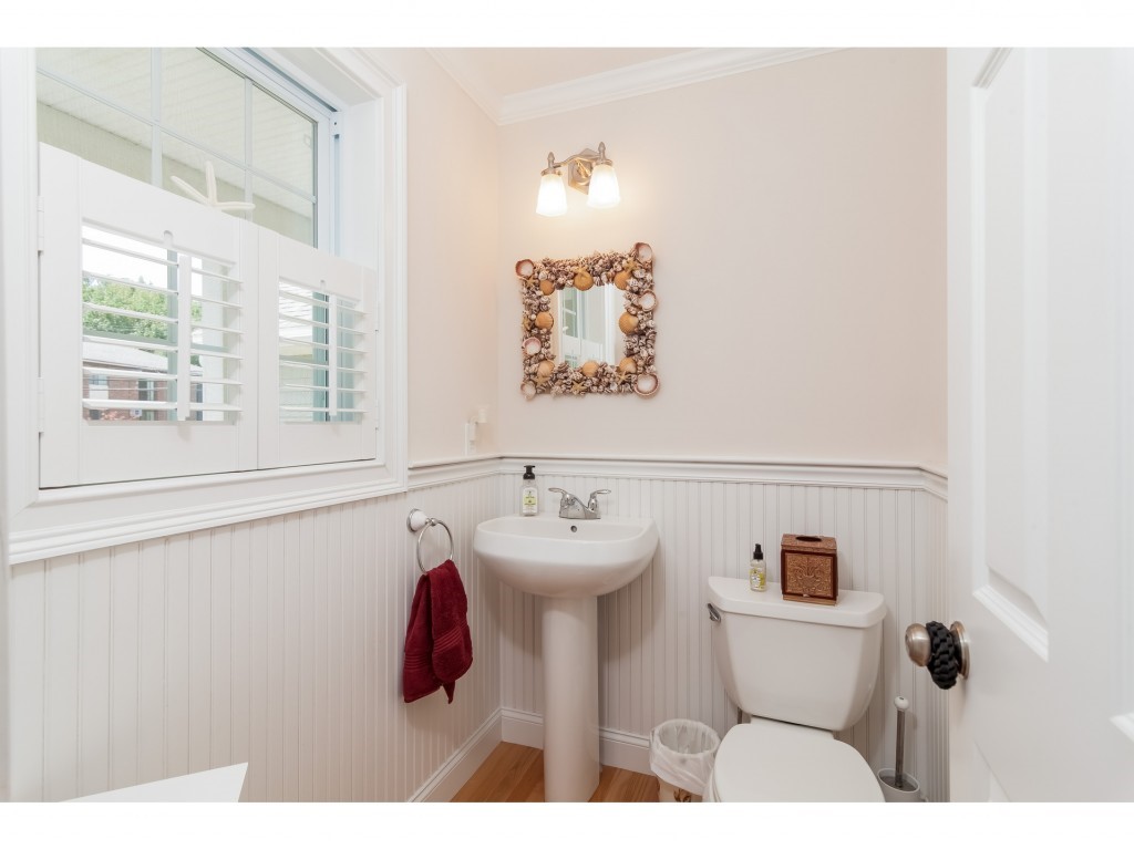 446 Winnacunnet Road Hampton, NH 03842 - Photo 12 of 28