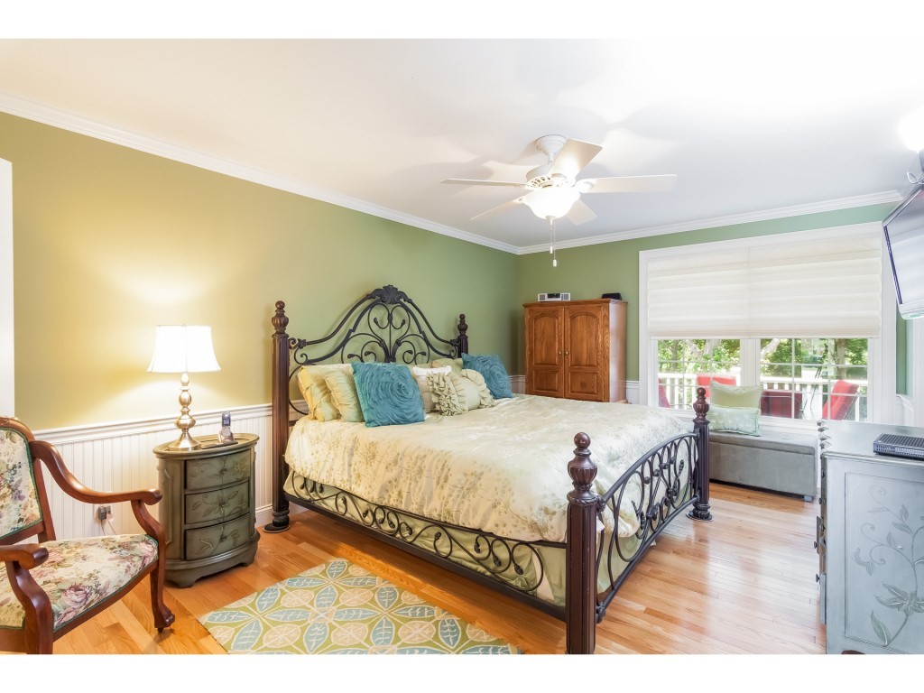 446 Winnacunnet Road Hampton, NH 03842 - Photo 13 of 28