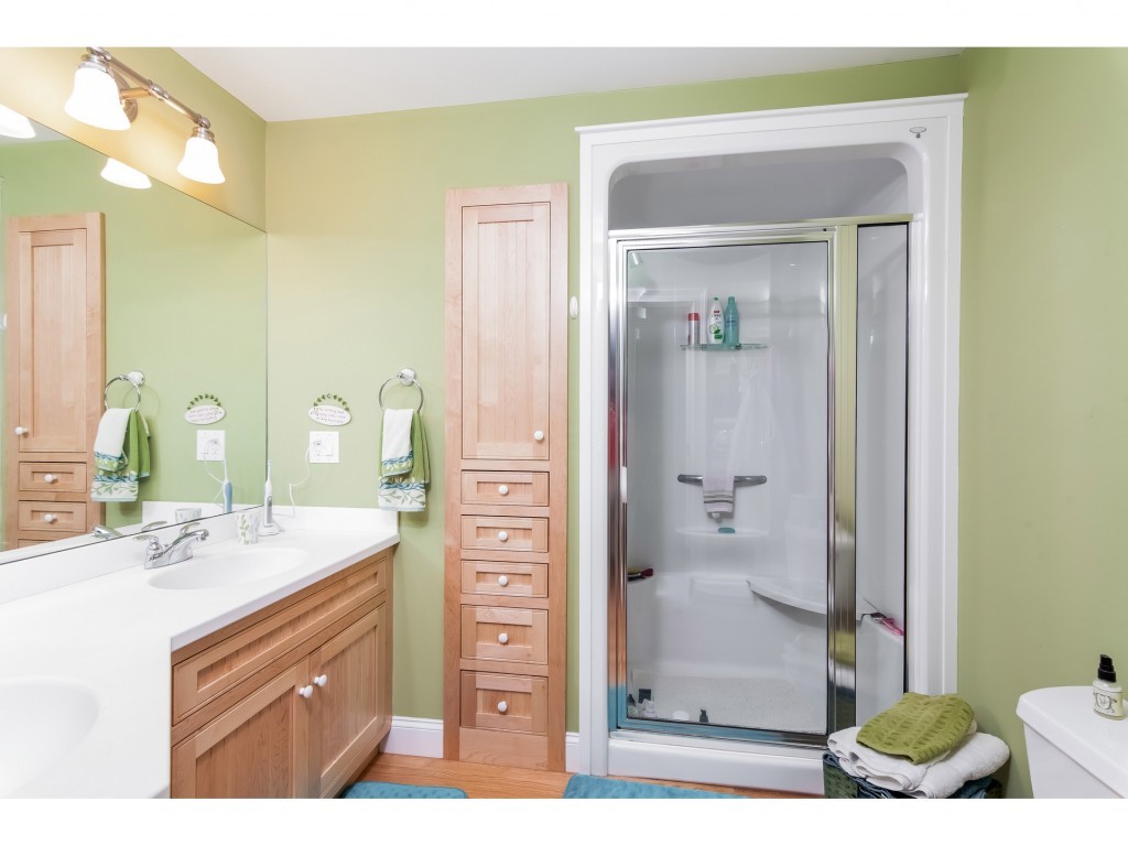 446 Winnacunnet Road Hampton, NH 03842 - Photo 14 of 28