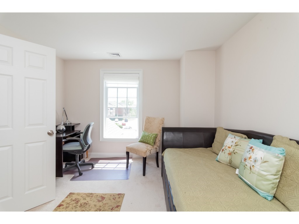446 Winnacunnet Road Hampton, NH 03842 - Photo 16 of 28